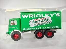 AHL L02012 1:64 Diecast Wrigley's Tack Truck Model CJ