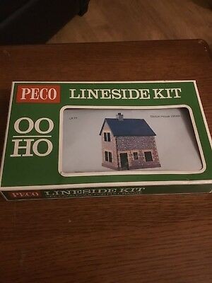 Peco LK-15 OO/HO Stone Station House Building Kit