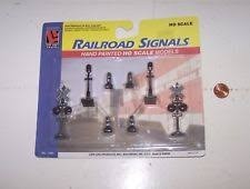 Life Like 1180 Hand Painted Railroad Signals