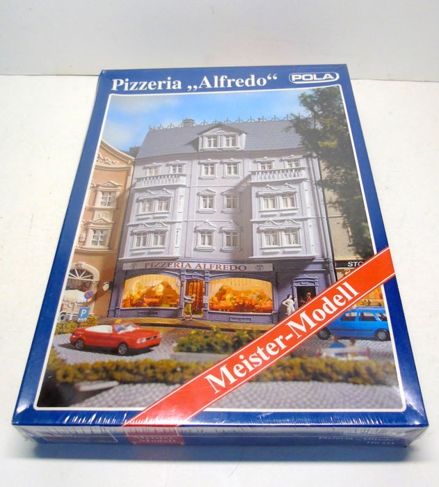 Pola 111 HO Pizzeria "Alfredo" Building Kit