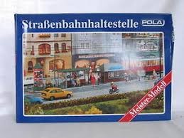 Pola 676 HO Streetcar Stop with Billboards Kit