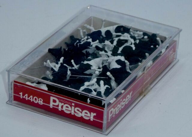 Preiser 14408 HO Animals Black & White Dairy Cows Figures (Set of 30)
