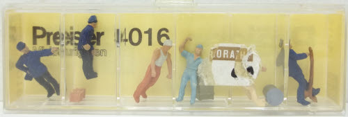 Preiser 14016 HO Delivery Men Figures with Load (Set of 6)