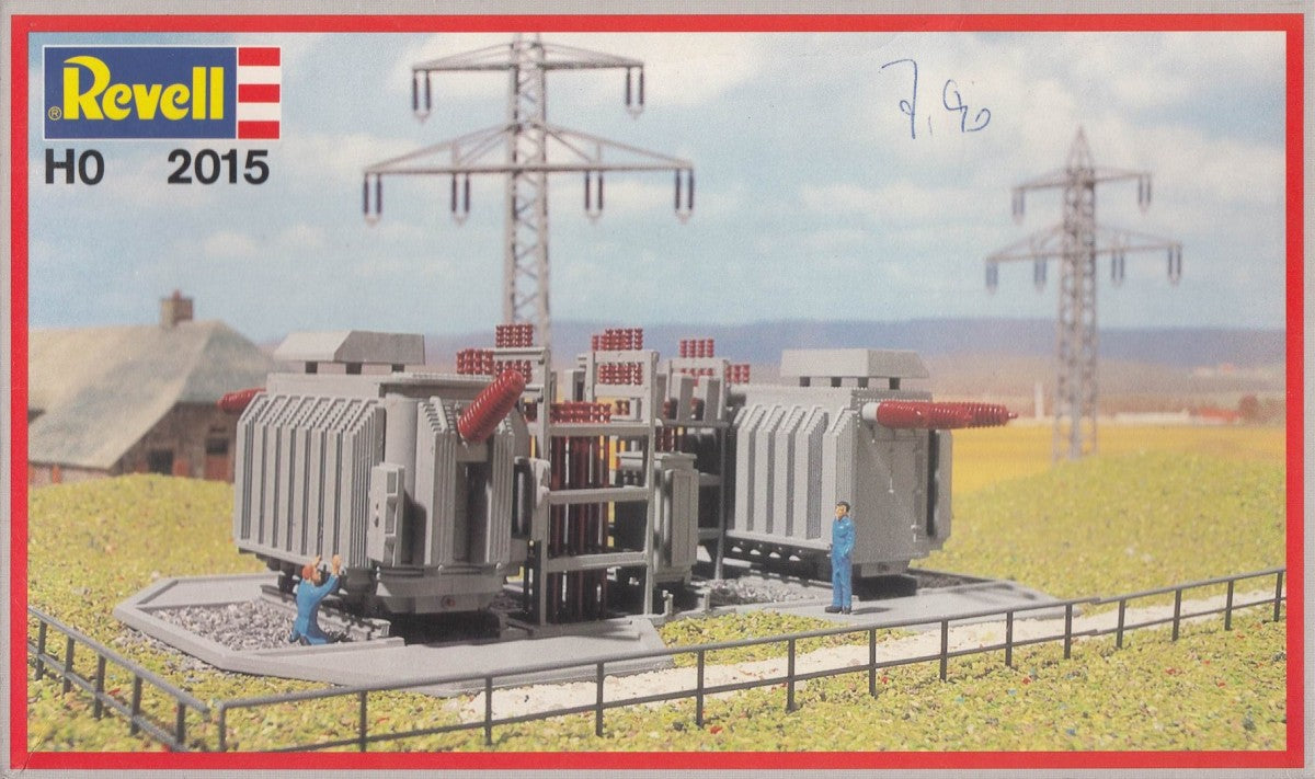 Revell 2015 HO Transformer Station Building Kit
