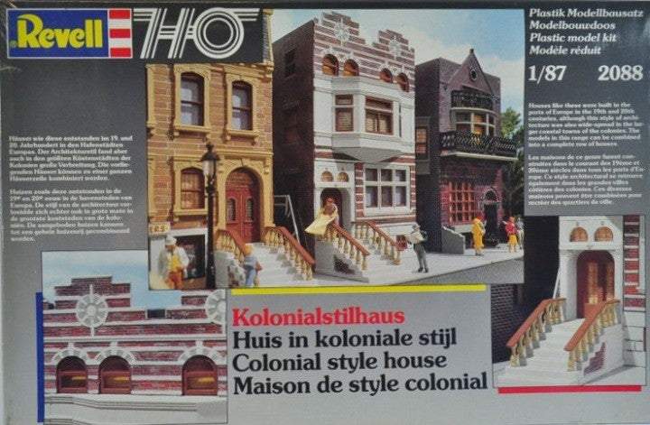Revell of Germany 2088 HO Colonial Style House Building Plastic Model Kit