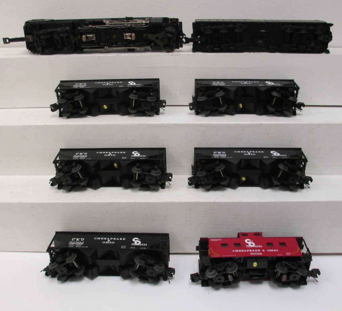 MTH 20-3420-1 Chesapeake & Ohio O Gauge Steam Freight Train Set w/PS 2.0