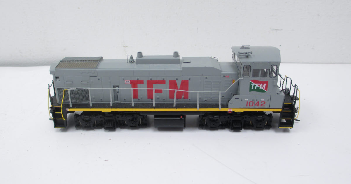 Athearn G66214 HO TFM MP15AC Diesel Locomotive w/DCC & Sound #1042