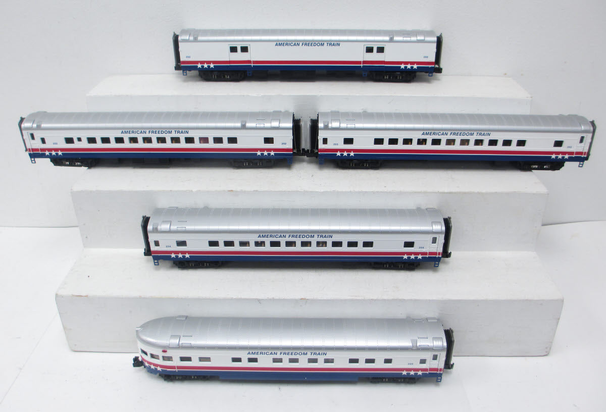 MTH 20-65074 O American Freedom 70' Streamlined Passenger Car Set (Set of 5)