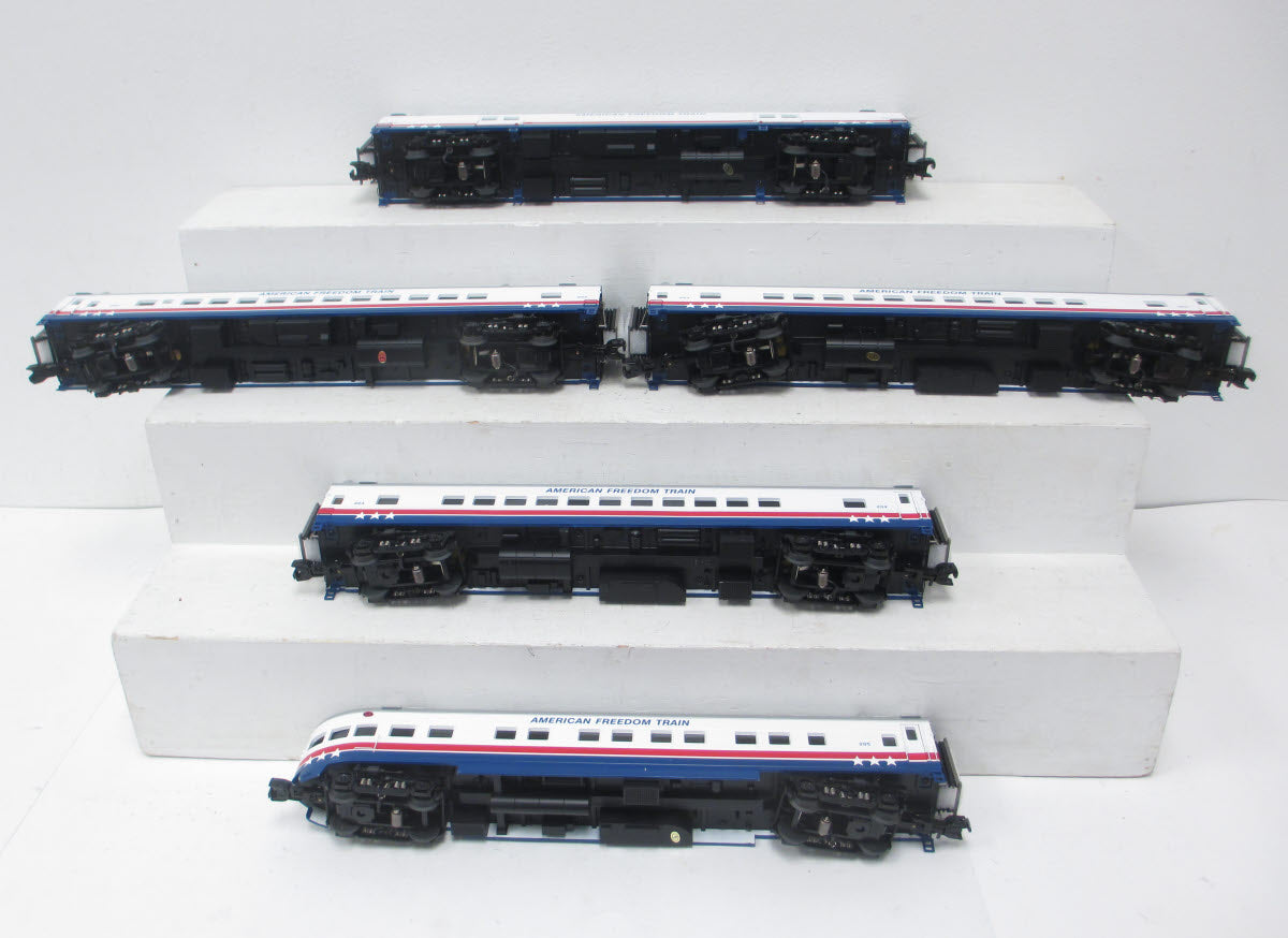 MTH 20-65074 O American Freedom 70' Streamlined Passenger Car Set (Set of 5)