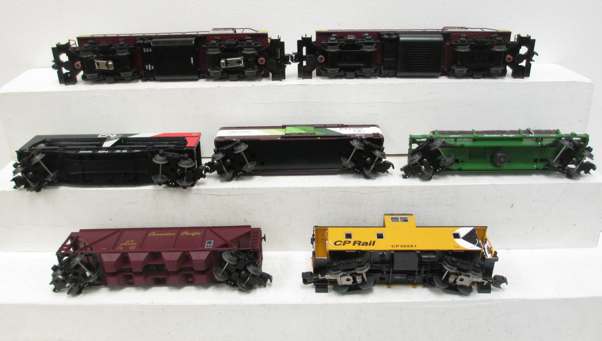 Lionel 6-30145 Canadian Maple Leaf RS-3 O Gauge Diesel Freight Train Set