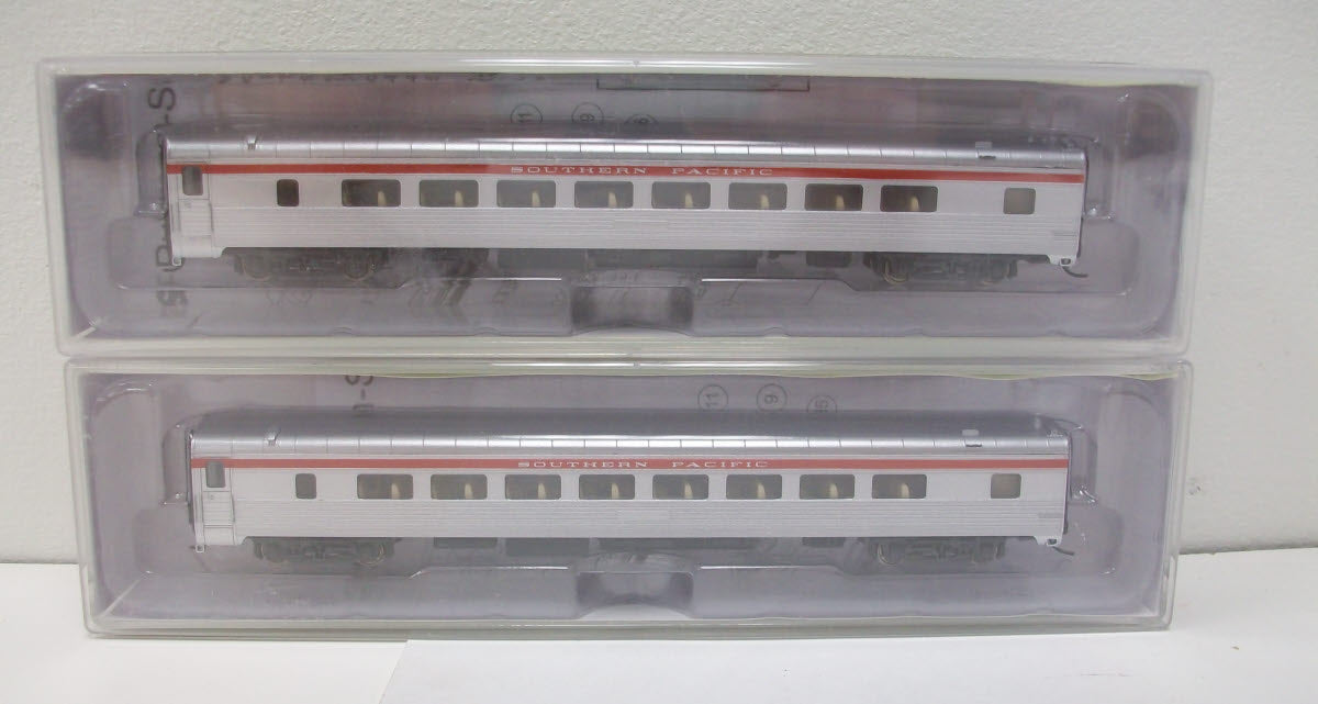 Walthers 932-55065 Southern Pacific PS 64-Seat Coach Cars (2)