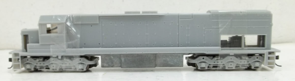 Athearn 91600 HO RTR Undecorated SD45T-2 Powered Diesel Locomotive