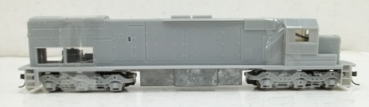 Athearn 91600 HO RTR Undecorated SD45T-2 Powered Diesel Locomotive