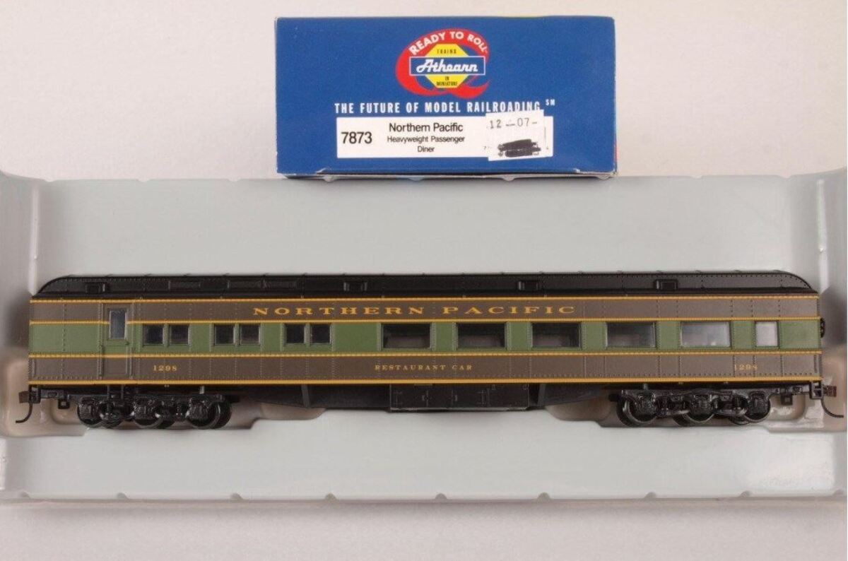 Athearn 7873 HO Scale Northern Pacific Standard Diner Car #1298