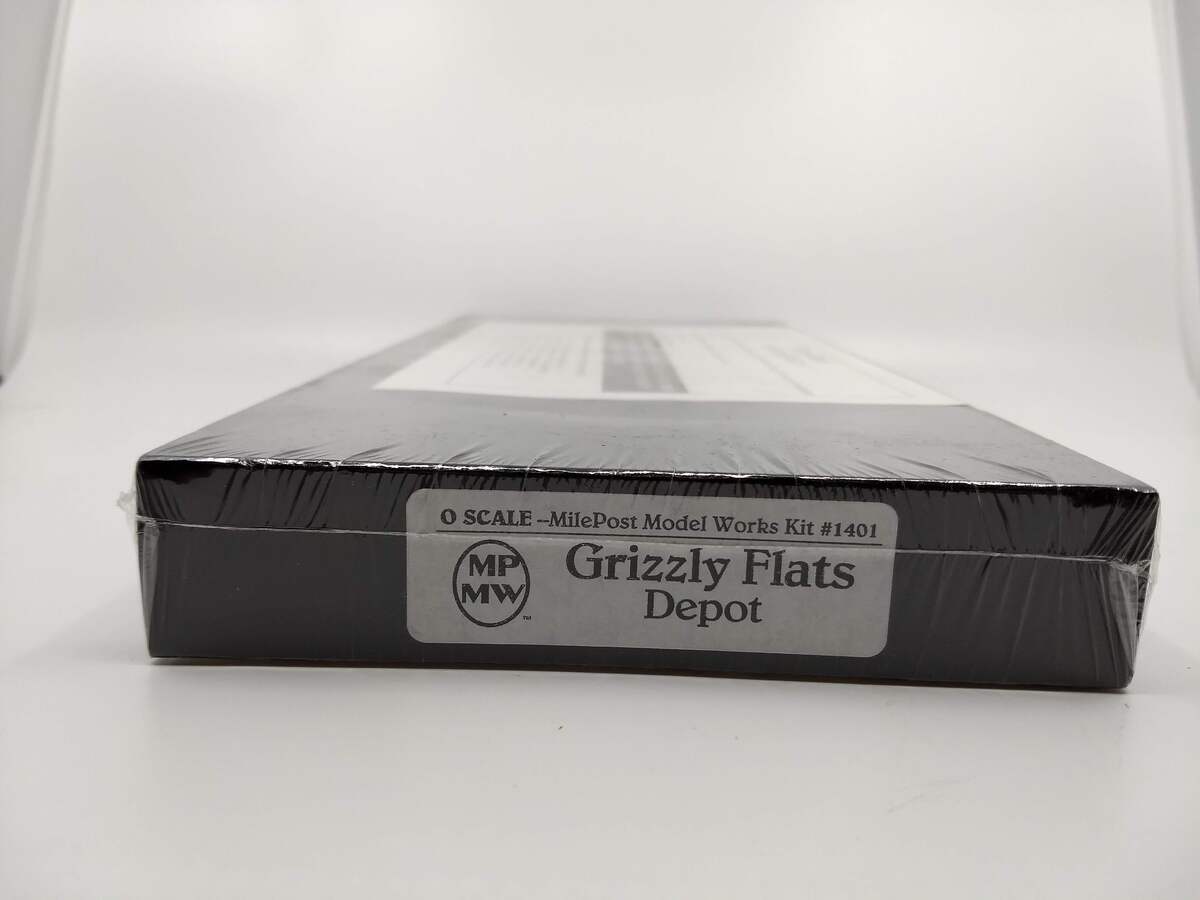 Mile Post Model Works 1401 O Scale Grizzly Flats Depot Kit