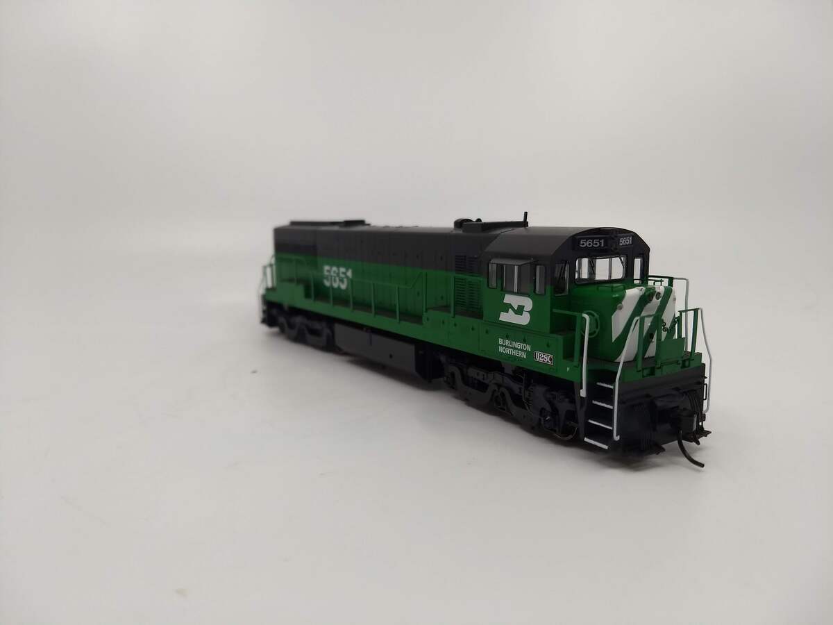 Rivarossi HR2623 HO Scale Burlington Northern GE U28C Diesel