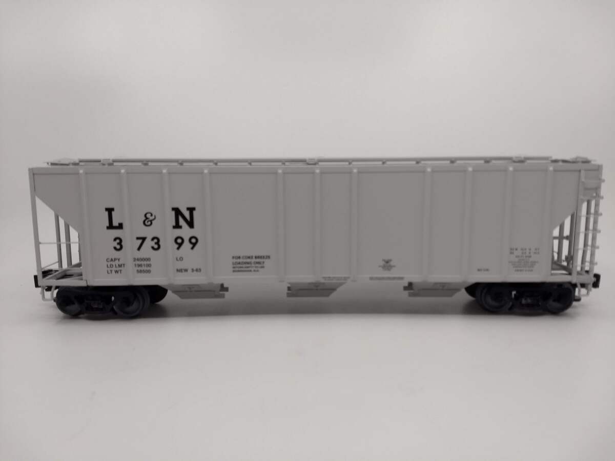 Lionel 6-84124 O Louisville & Nashville PS-2CD Covered Hopper