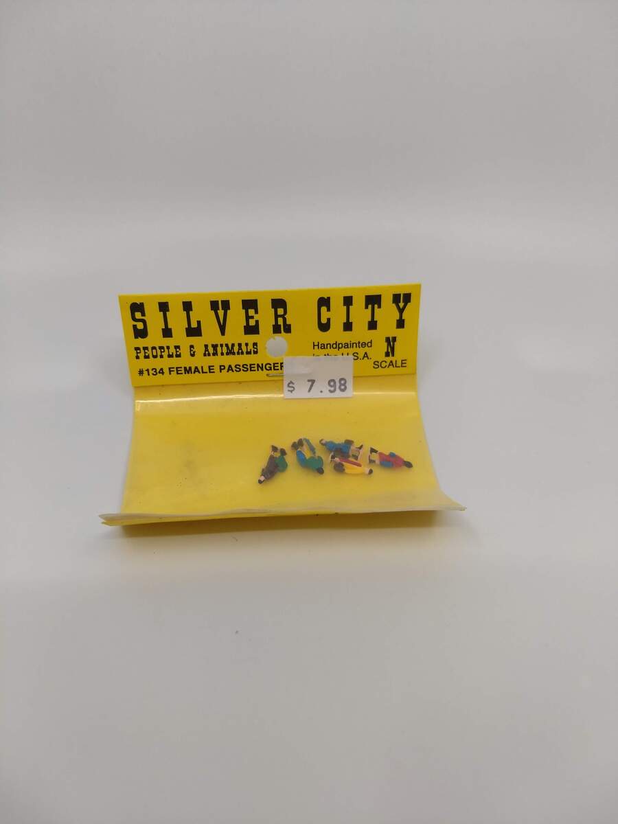 Silver City 134 N Scale Female Passengers Figures