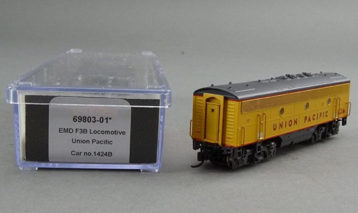 InterMountain 69803 EMD F3B - Standard DC
