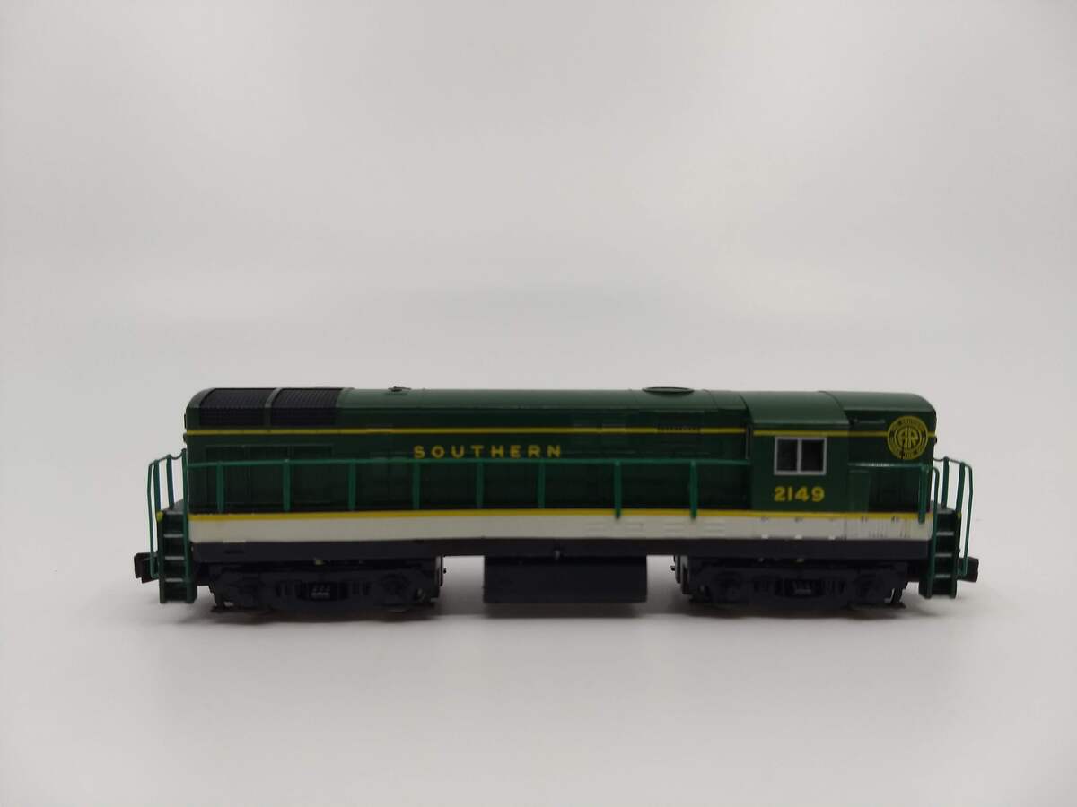 Bachmann 61456 N Scale Southern H16-44 Diesel Locomotive #2149