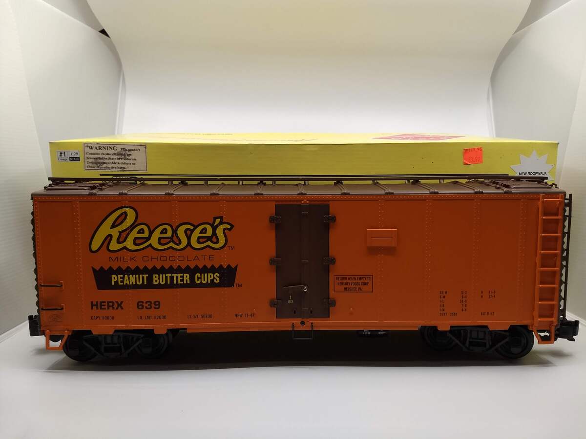 Aristo-Craft 46229 Hershey's Reese's Reefer Car