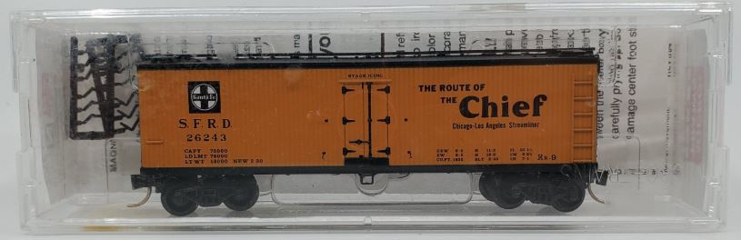 Micro-Trains 04700230 N Santa Fe "The Chief" 40' Dbl Wood-Sheathed Reefer #26243