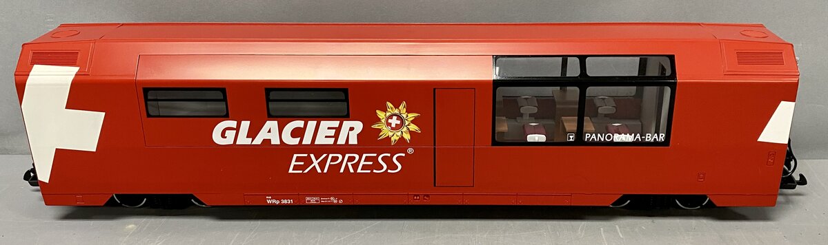 LGB 33667 G Rhaetian Railroad RhB Glacier Express Diner - Ready to Run