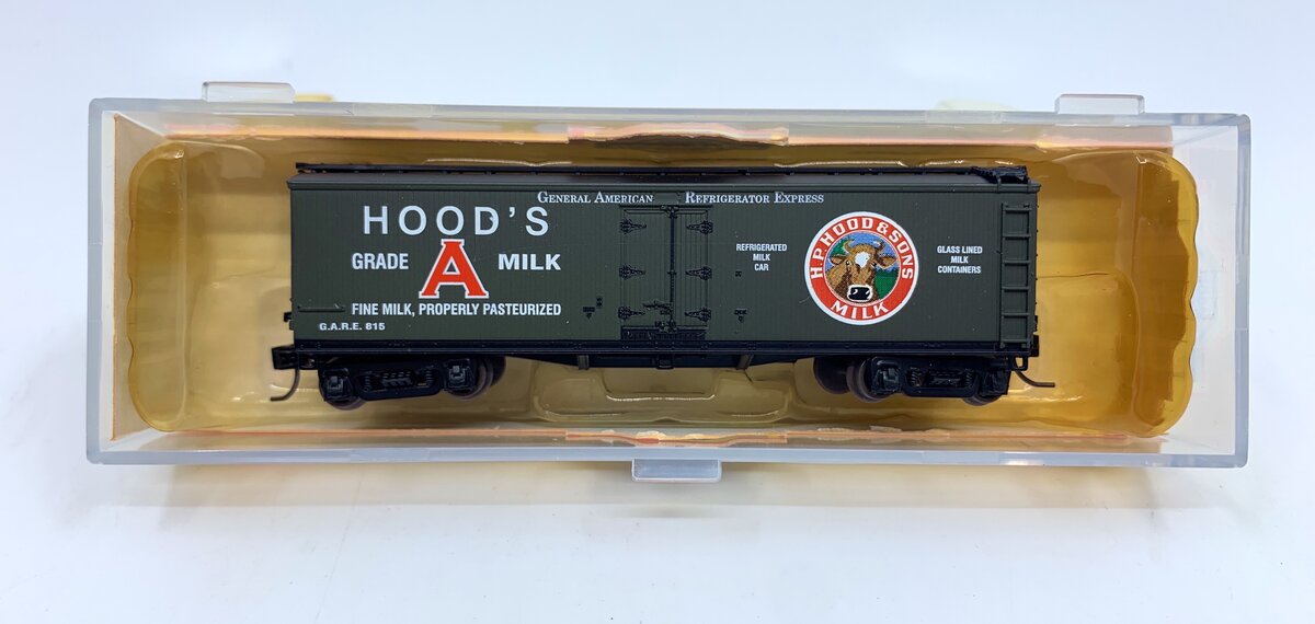 Athearn 11648 N Hood's 40' Pfaulder Milk Car #815 - version 3