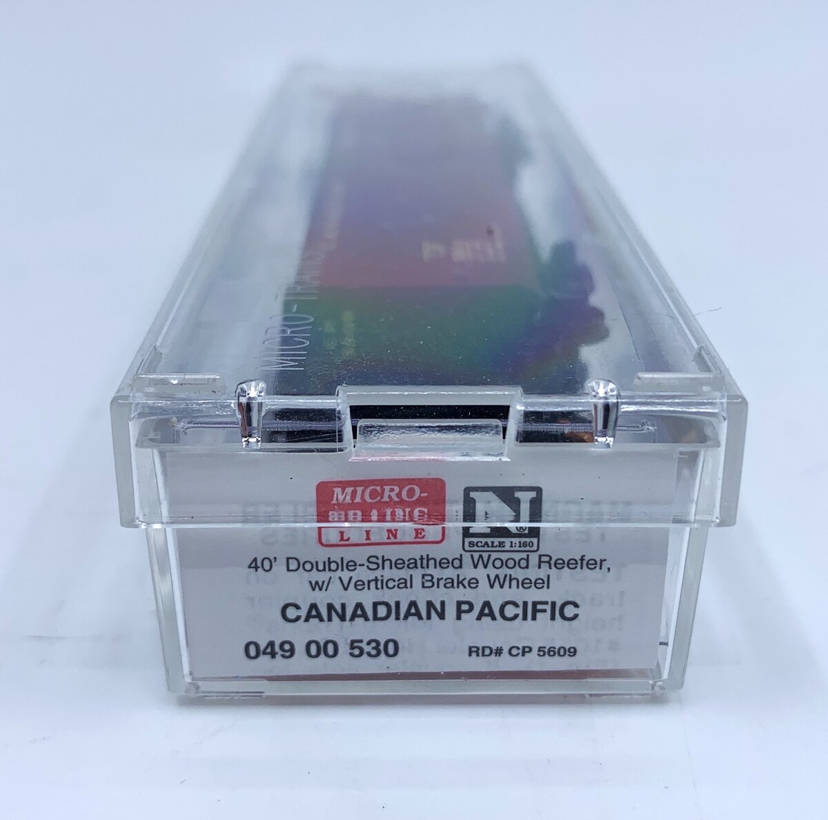 Micro-Trains 04900530 N Canadian Pacific 40' Double Sheathed Wood Reefer #5609