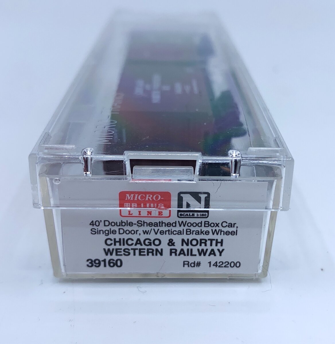 Micro-Trains 03910060 N C&NW 40' Single Door Double Sheathed Boxcar #142200