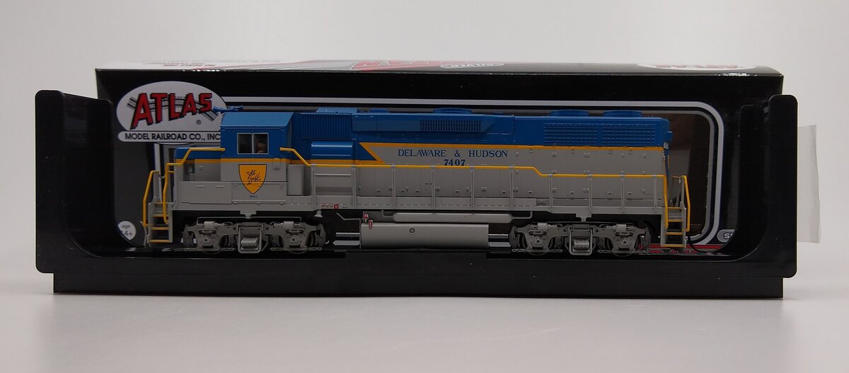 Atlas 10002603 HO Delaware & Hudson TMAN GP39-2 Silver Diesel Locomotive #7407