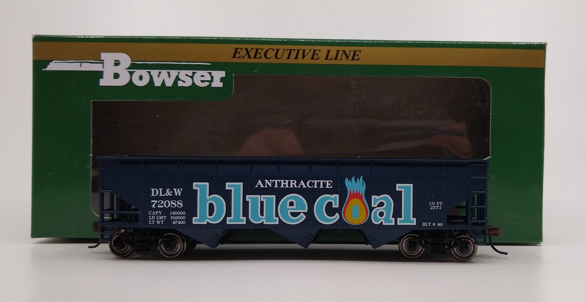 Bowser 41157 HO Delaware, Lackawanna & Western 70-Ton 3-Bay Offset Hopper #72088