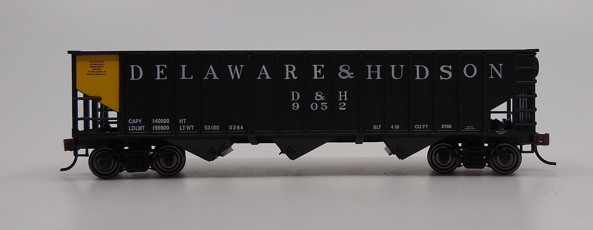 Bowser 41825 HO Delaware & Hudson 70 Ton 14 Panel Hopper Car #9052