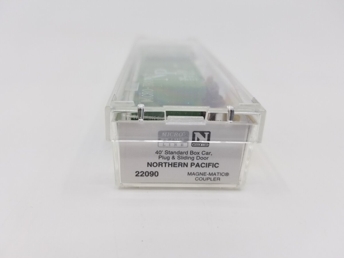 Micro-Trains 02200090 N Northern Pacific 40' Plug & Sliding Door Boxcar #8135