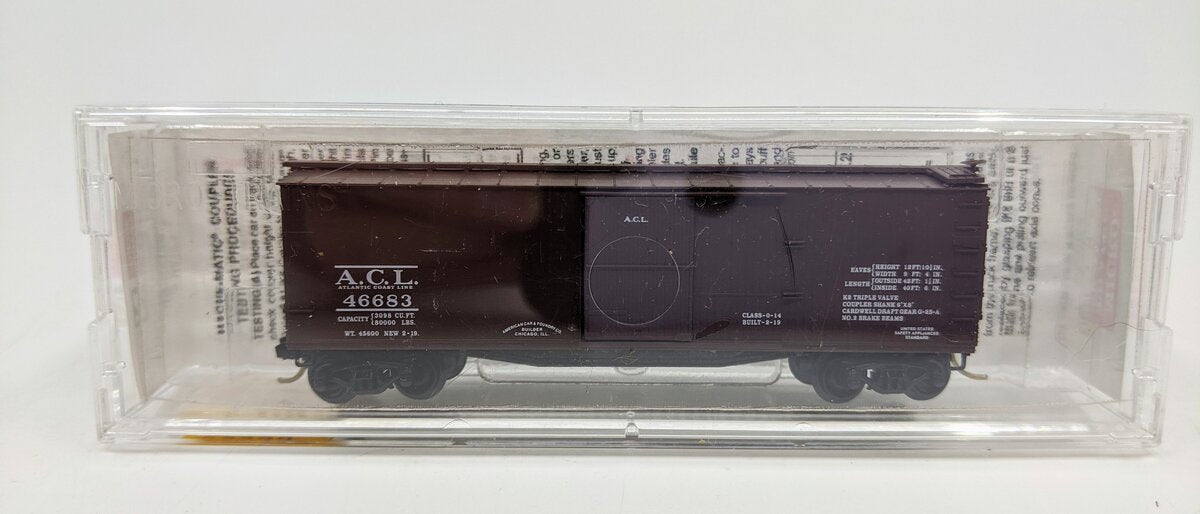 Micro-Trains 03900080 N Atlantic Coast Line 40' Double Sheathed Boxcar #46683