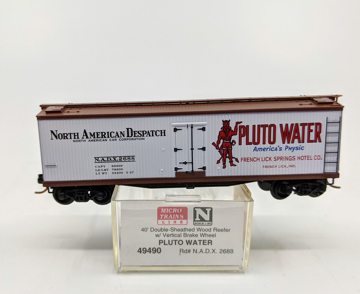 Micro-Trains 04900490 N Pluto Water Reefer 40' Double Sheathed Wood Reefer #2688