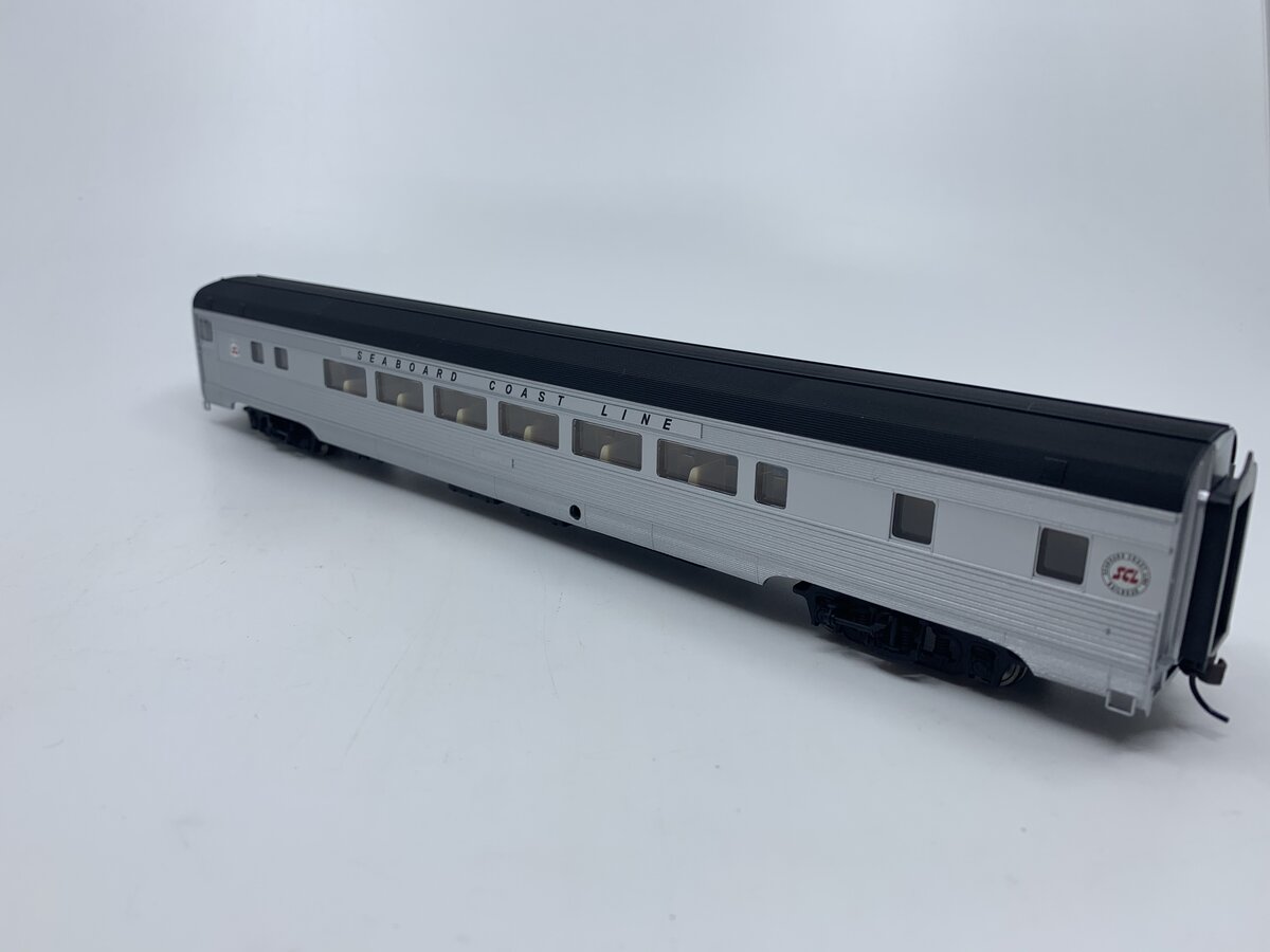 Walthers 932-16381 HO Seaboard Coast Line 85' Budd 52-Seat Coach Passenger Car