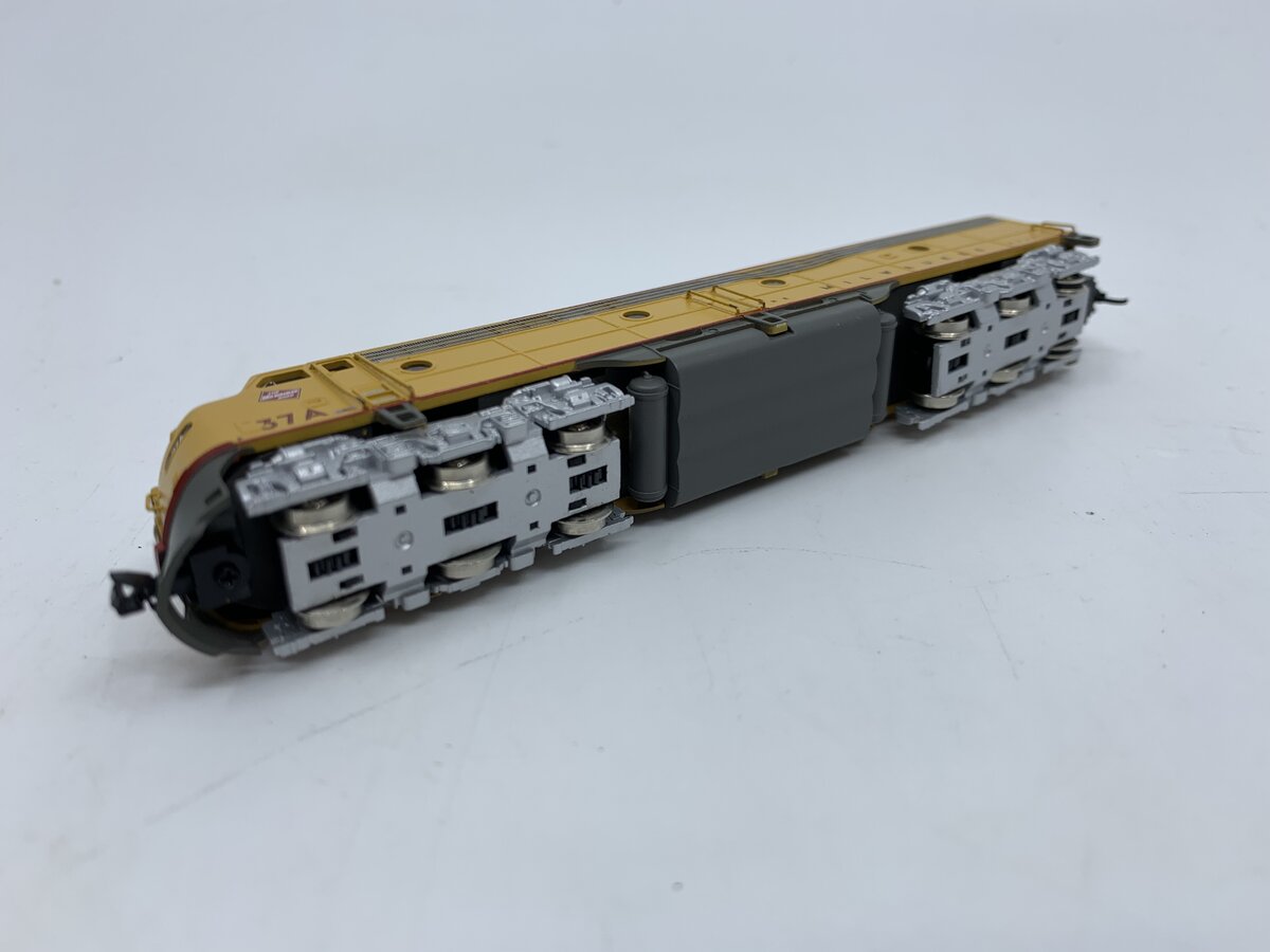 Broadway Limited 3250 N Milwaukee Road EMD E9A Paragon2™ #37A