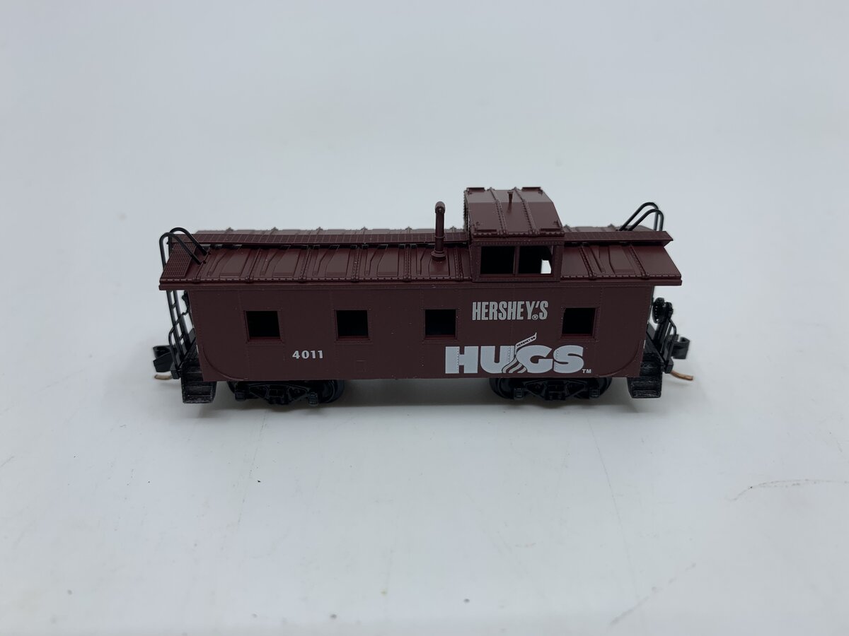 Micro-Trains 10000120 N Hershey's Hugs 36' Riveted Steel Side Caboose #4011