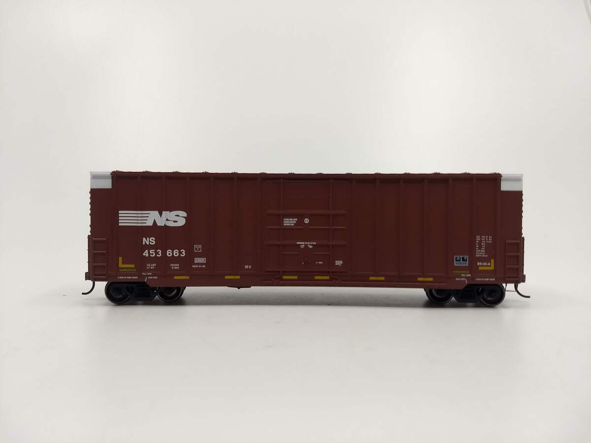 Roundhouse 14932 HO Norfolk Southern 50' Ext Post High Cube Plug Dr Box #453663