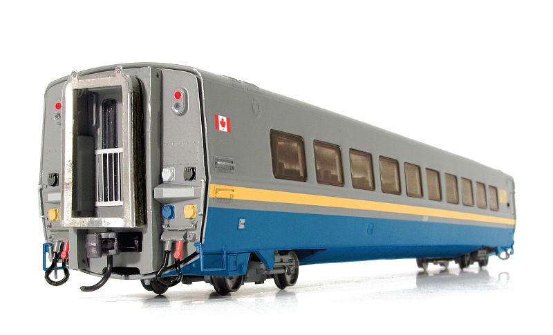 Rapido 107003 HO VIA Rail Canada Club Car #3466