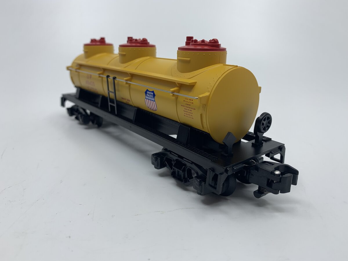 American Flyer 6-48420 S Gauge Union Pacific 3-Dome Tank Car