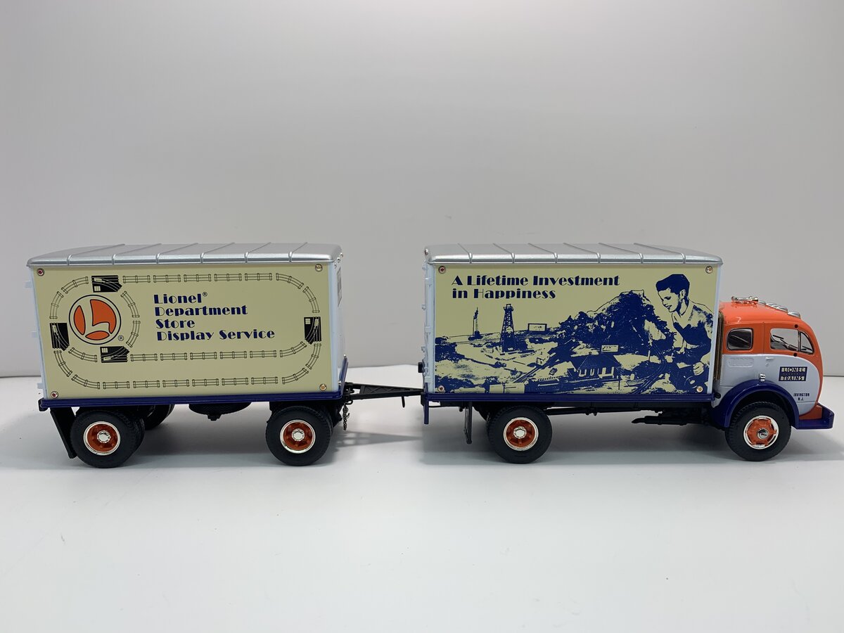 Lionel 410500 1:32 First Gear Eastwood 3000 Freight Truck With Trailer