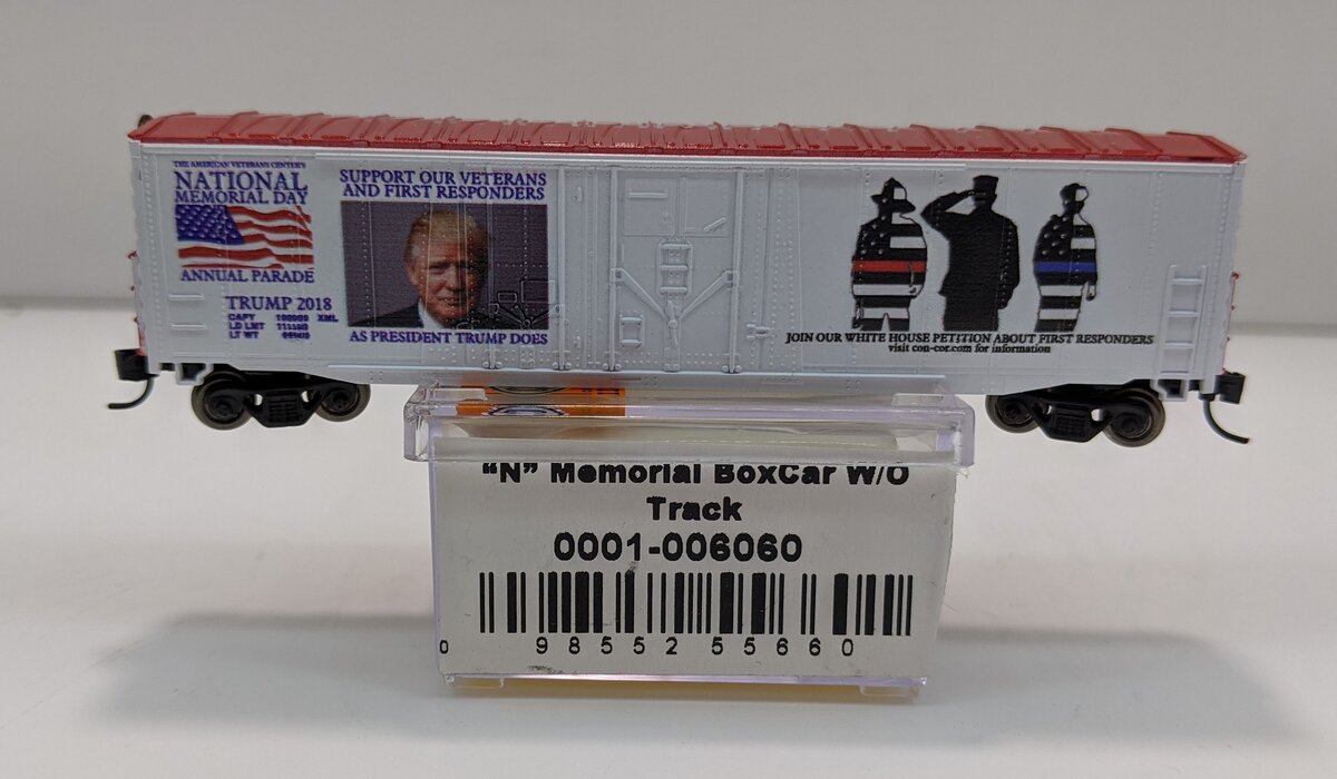Con-Cor 1006060 N Trump Memorial Day First Responder Veterans Boxcar #2018