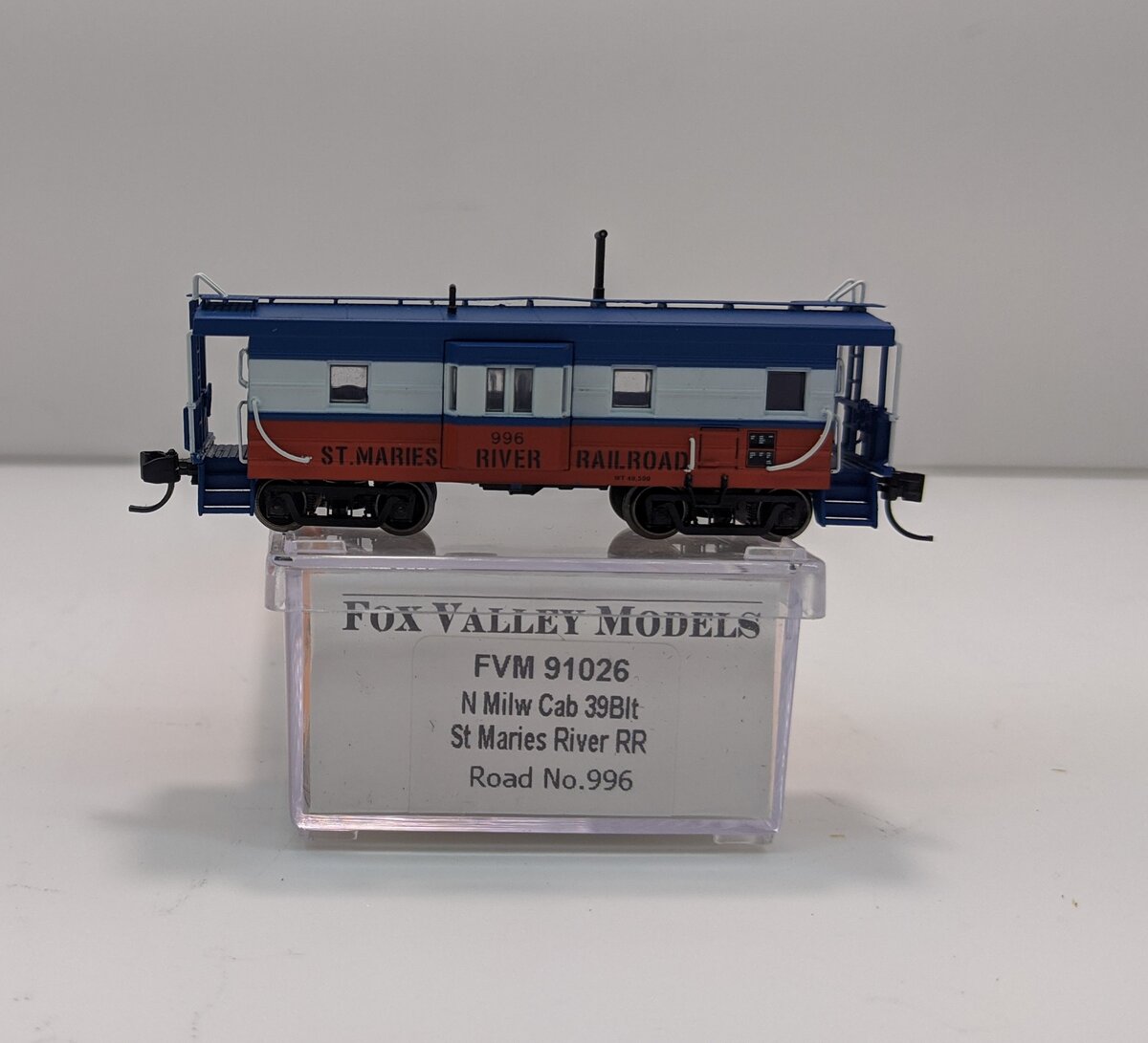 Fox Valley Models 91026 N STMA MILW High-Window Rib-Side Caboose w/Oil Door #996
