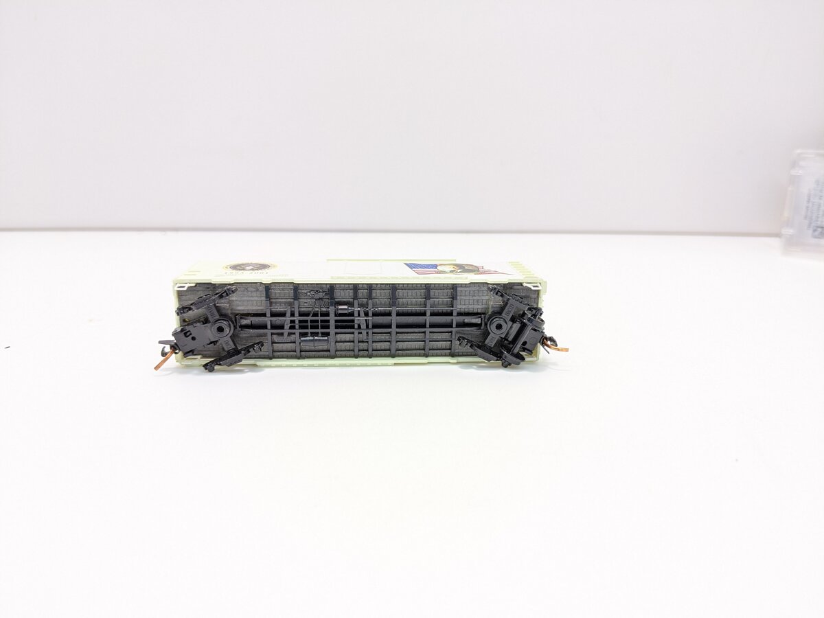 Micro-Trains 07400132 N Scale William "Bill" J Clinton 40' Boxcar #1993-2001