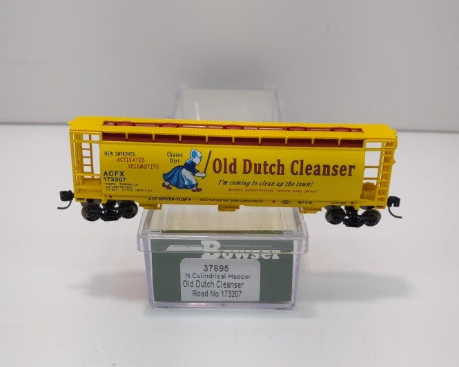 Bowser 37695 N Old Dutch Cleanser 3-Bay Cylindrical Covered Hopper Car #173207