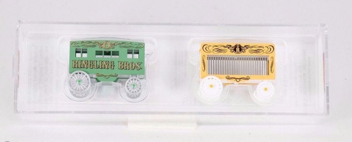 Micro-Trains 47000129 N Ringling Bros. Vintage Wagon Set #10 (Set of 2)