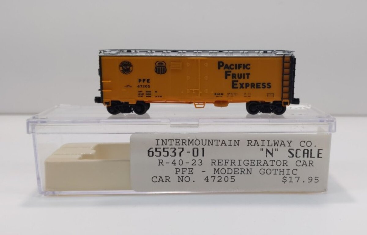 InterMountain 65537-01 N Pacific Fruit Express R-40-23 Refrigerator Car #47205