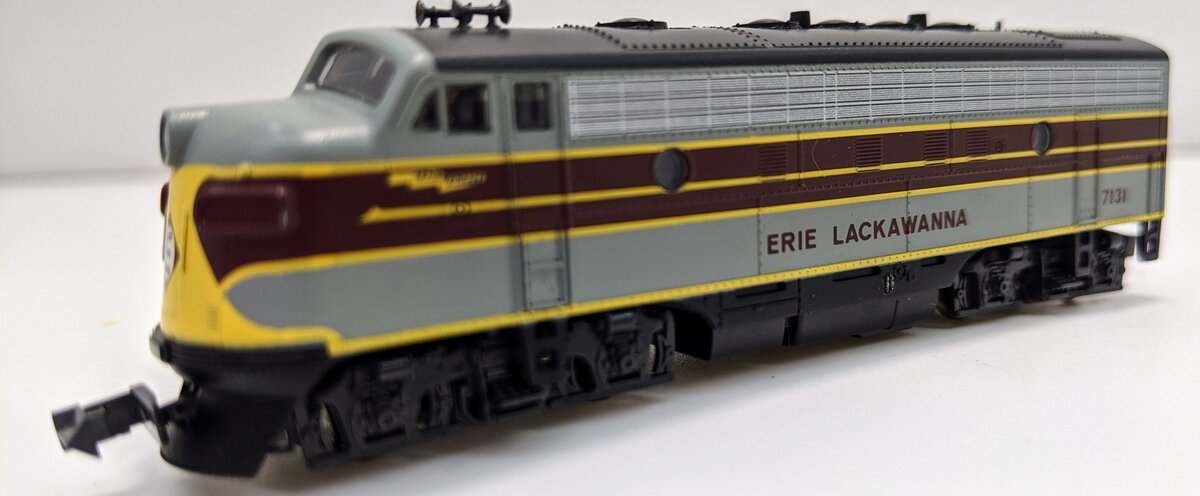 Kato 176-0908 N Scale Erie Lackawanna F7 A Diesel Engine #7131